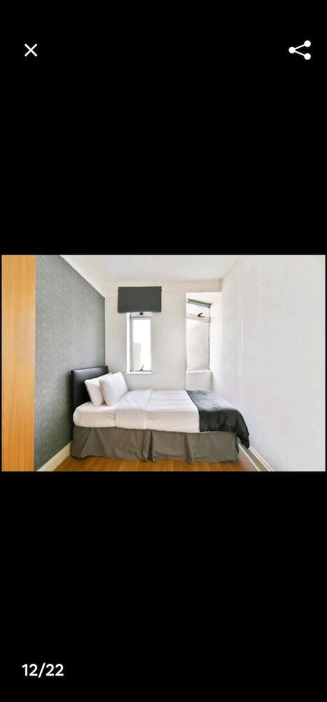 undefined Dudley Court 6