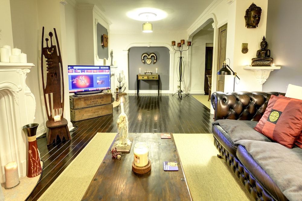 Canning Town House Deluxe House 11