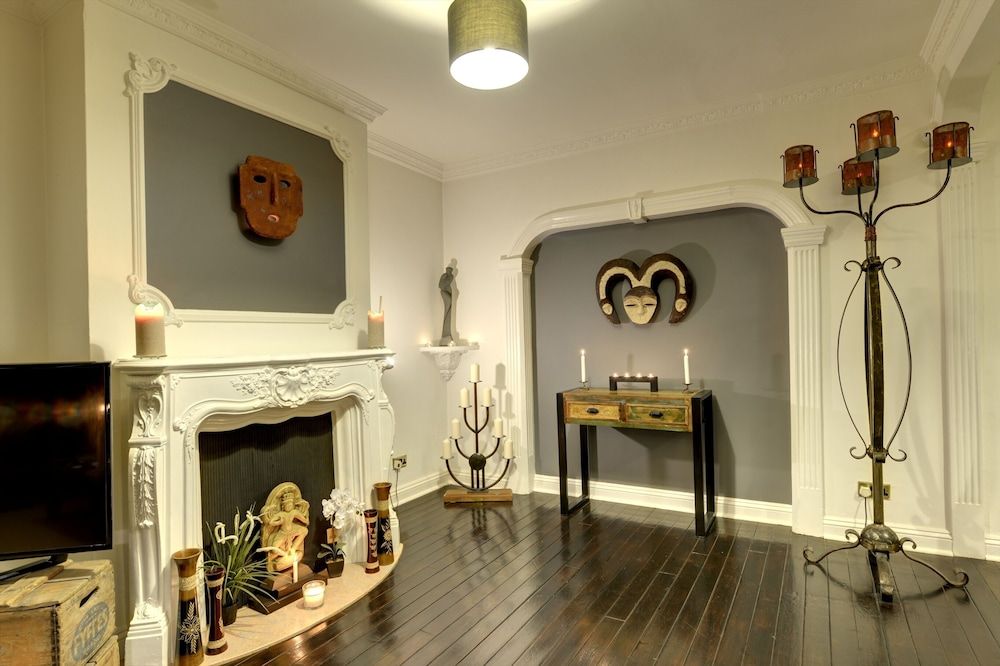 undefined Canning Town House 6