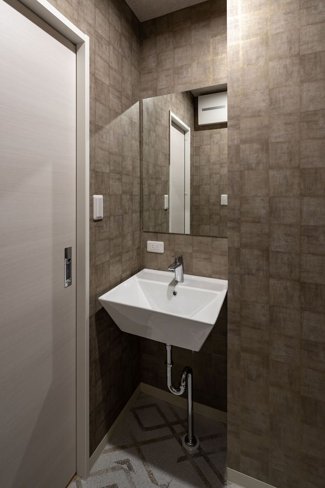 Establishment Asakusa Superior Apartment (301) 8