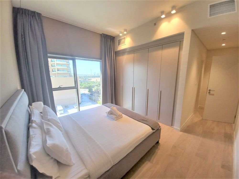 undefined Stunning 1 Bedroom Balcony at Park View Dubai