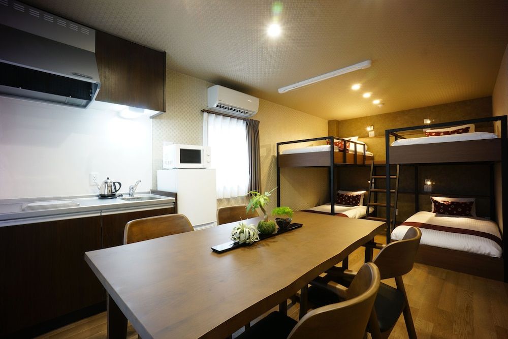 Rona Hotel Superior Quadruple Room 5