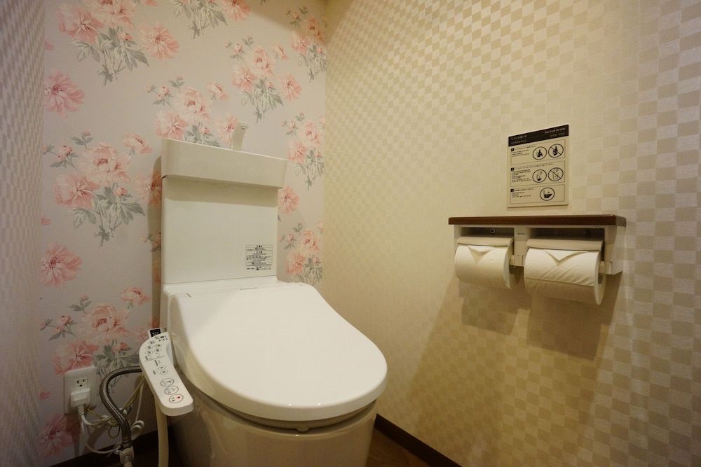 Rona Hotel Superior Quadruple Room 3