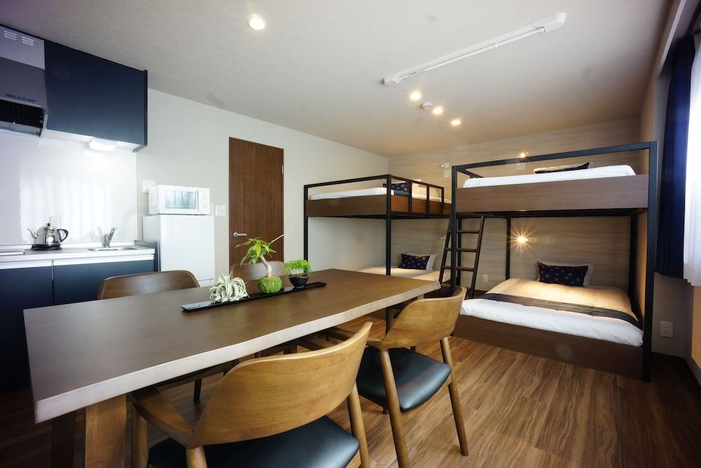 undefined Rona Hotel 2