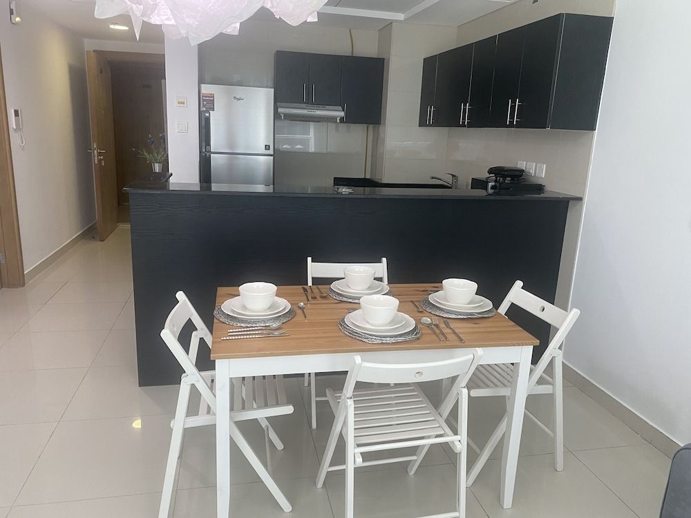 undefined Golden Stay Vacation Continental Tower 7