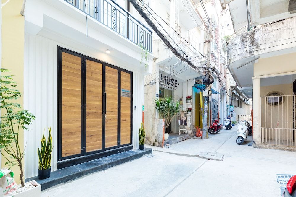 undefined Cozrum Homes Charming Corner 6