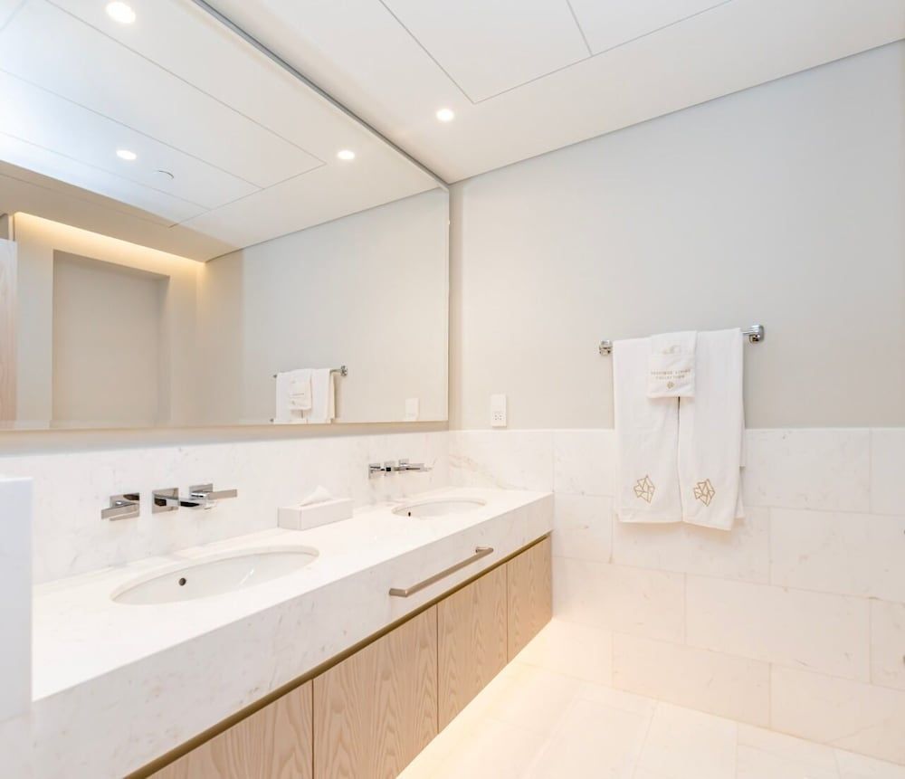 undefined Boutique Living - Palm Tower Jumeirah 8