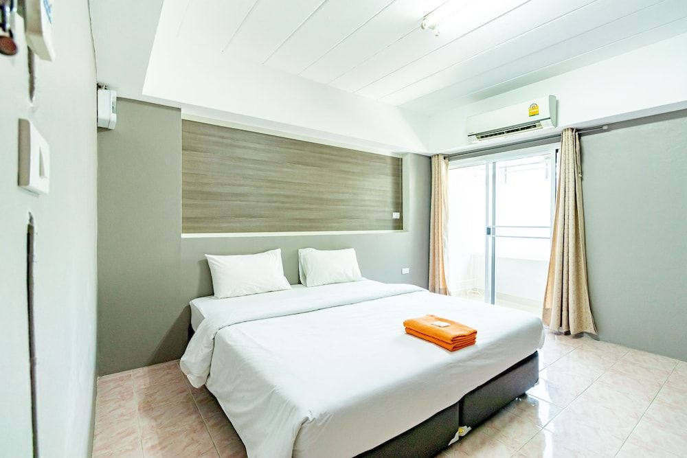 undefined Alanda Hotel & Apartment 4