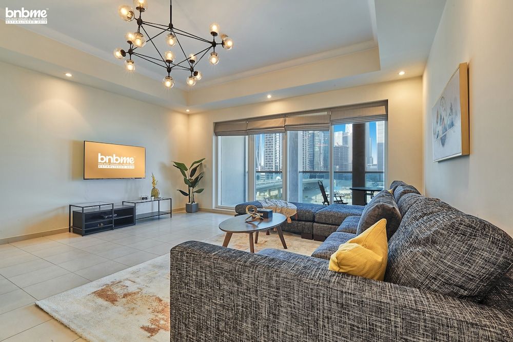 undefined Bnbme - Churchill Towers 1 Bedroom Canal View 9