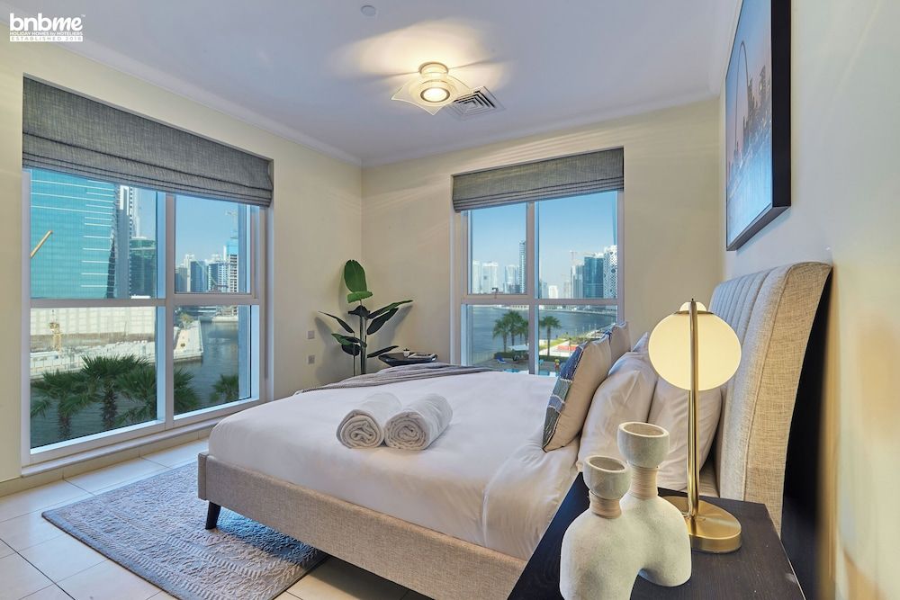 undefined Bnbme - Churchill Towers 1 Bedroom Canal View 4