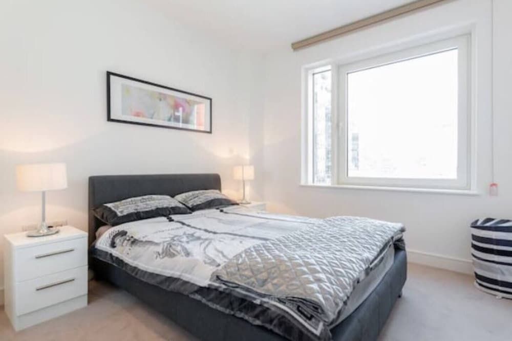 undefined Battersea Reach Luxury Apartments 6