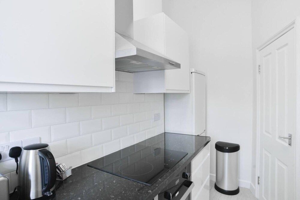 undefined Elegant Studio In Euston 8