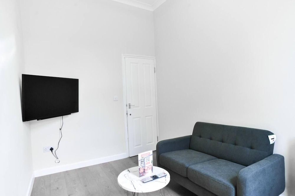 undefined Elegant Studio In Euston 9
