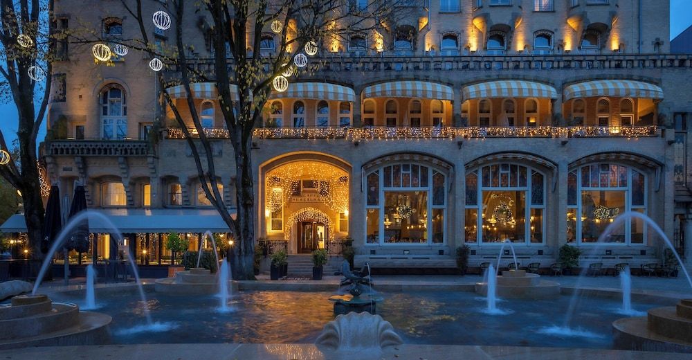 undefined Clayton Hotel Amsterdam American 8