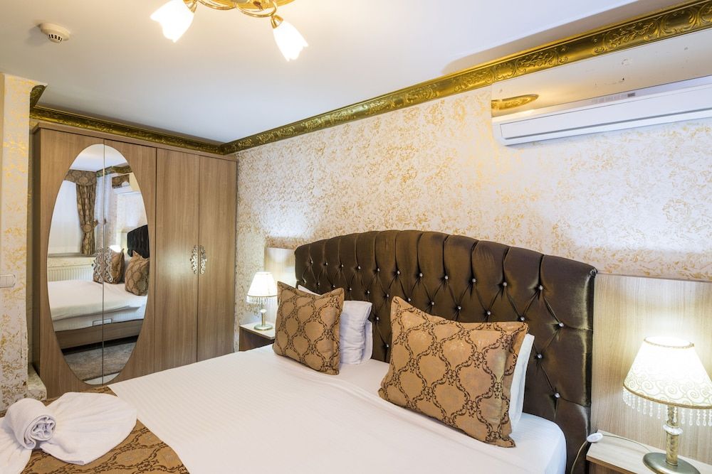 undefined Punto Suite 4