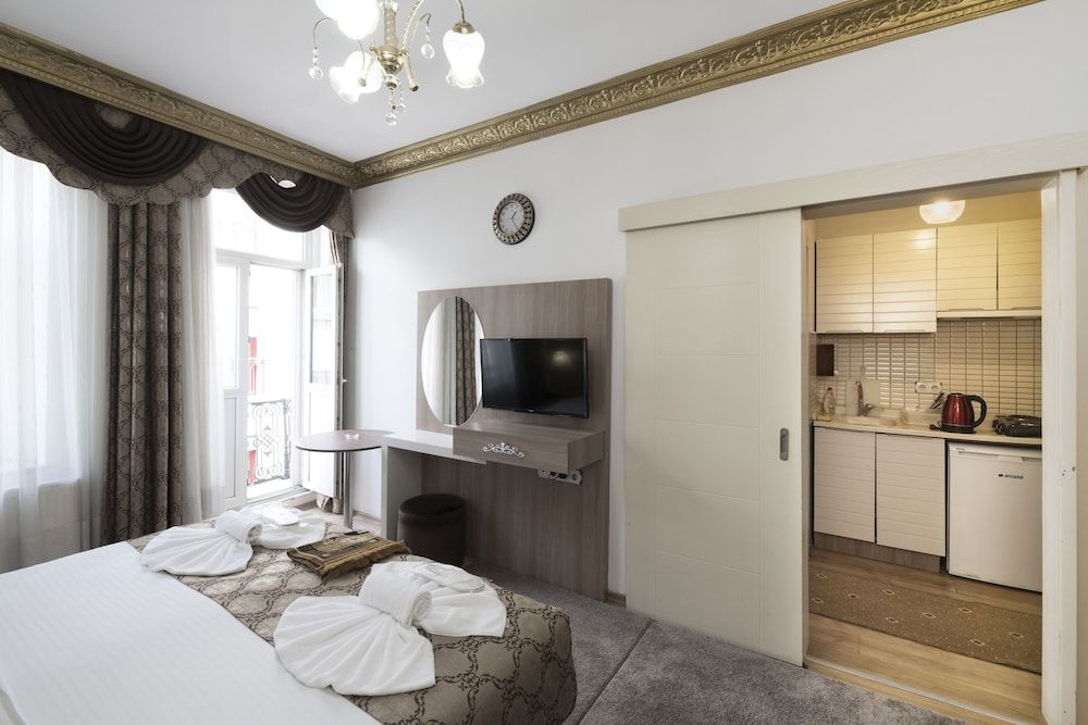 undefined Punto Suite 3