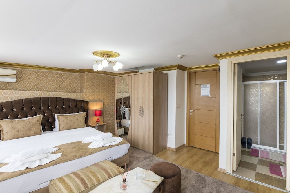 undefined Punto Suite