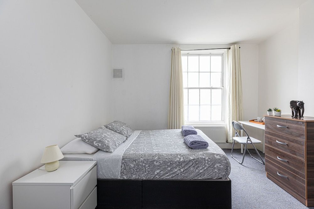 Tower Bridge Accommodation - 22 Double Room 24 2