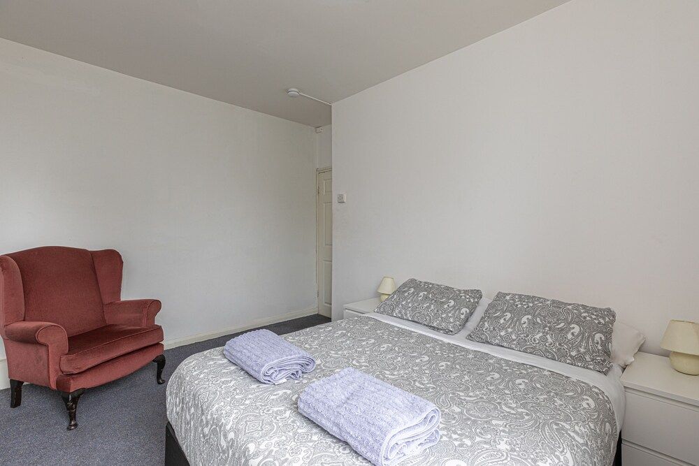 Tower Bridge Accommodation - 22 Double Room 24 6