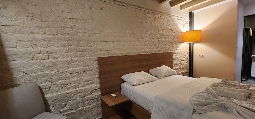 Rooms Galata Economy Double Room, 1 Double Bed, Non Smoking 3