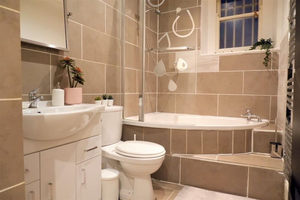 Oxford Apartments Apartment (12 G) 11