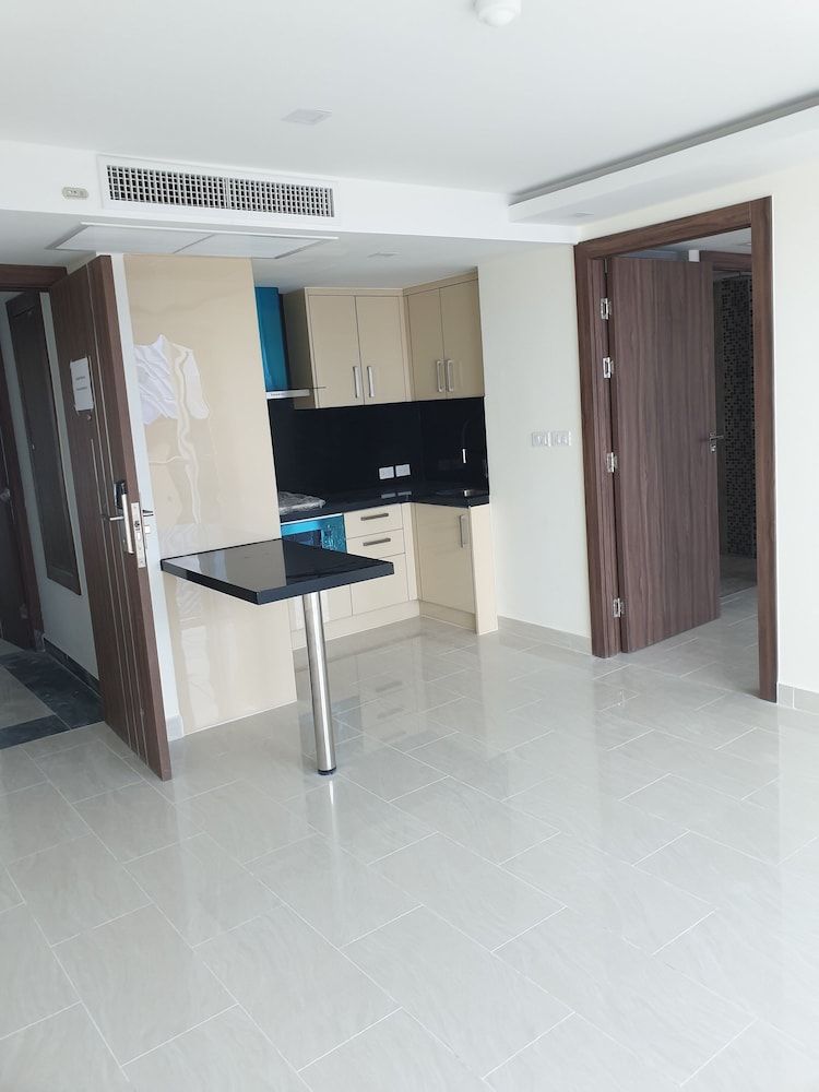 undefined Grand Avenue by Moshe 7