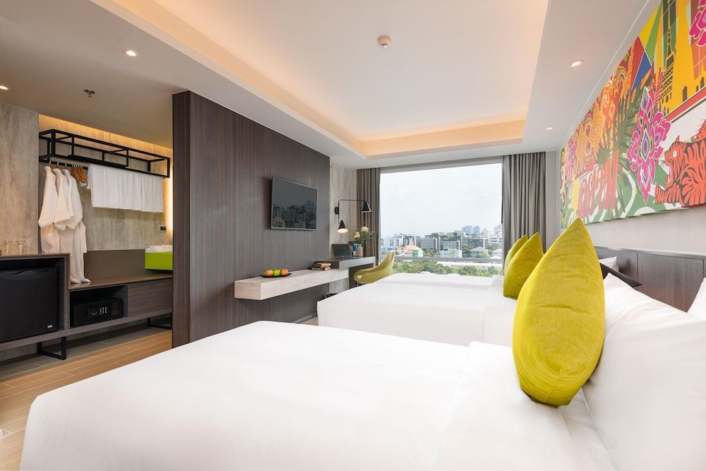 Deluxe City View King Room