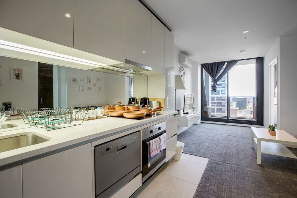 undefined New Renovated & Cozy Apt Closes To Southern Cross 8