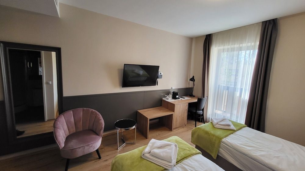 D50 Hotel Standard Double or Twin Room 7