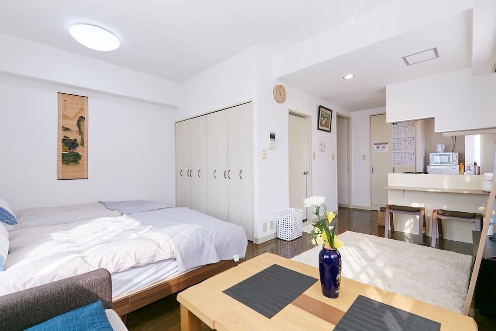 undefined Keikyu Kamata ColorBee Hostel 5