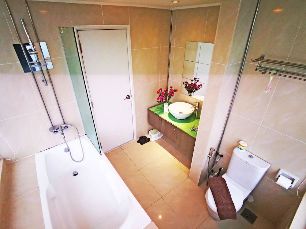 Parkview Apartment by Sweet Home Suite (26-02) 7