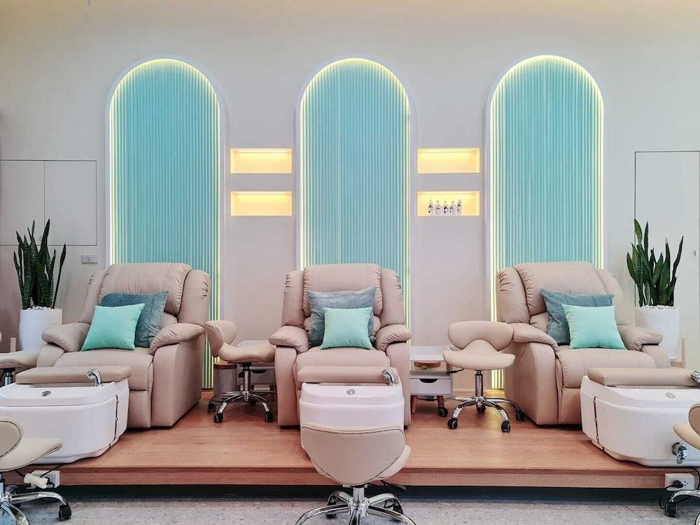 Nail Salon