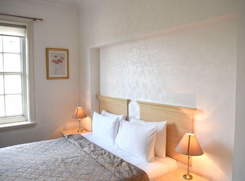 undefined Cavendish House 3