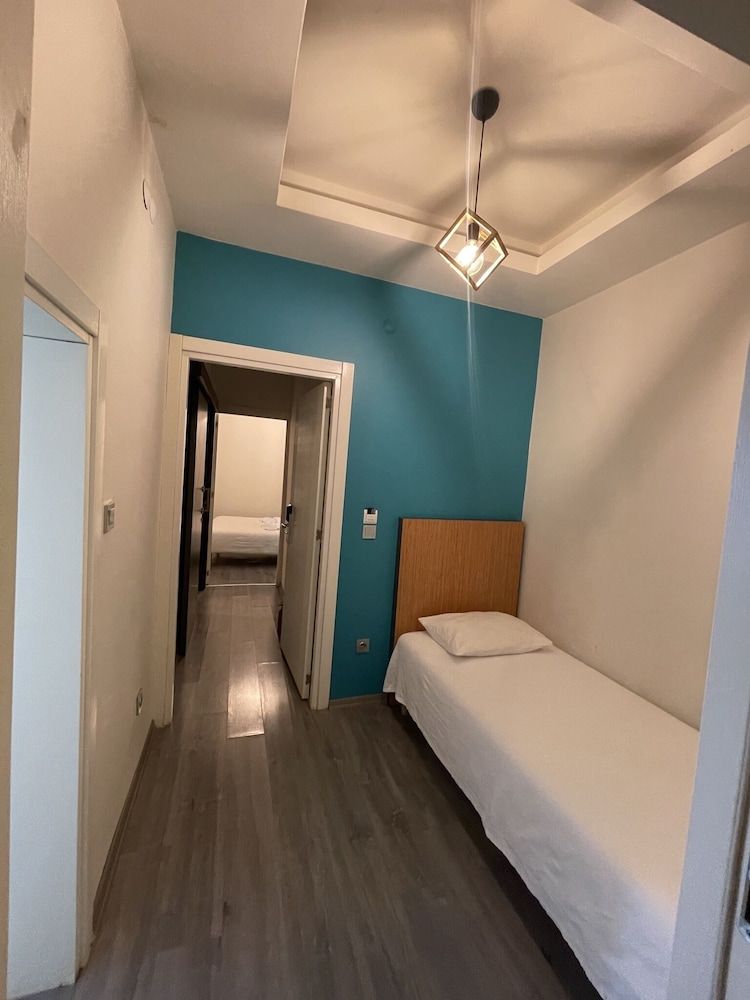 undefined La Casa de Hotel 10