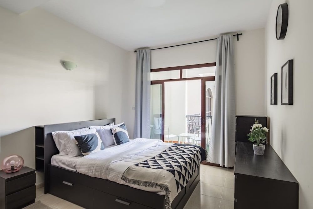 undefined Spacious 1BR in Heart of JVC 3