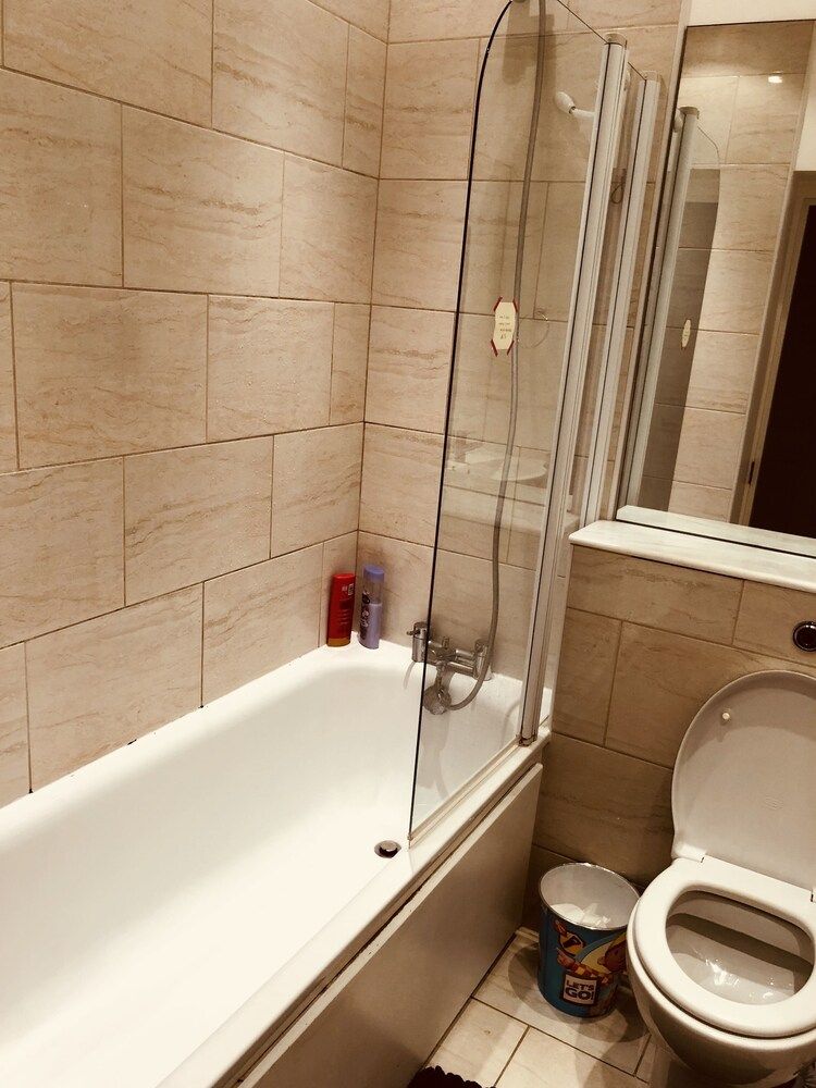 3 Bedroom Apartments Wells Street Economy Apartment 4