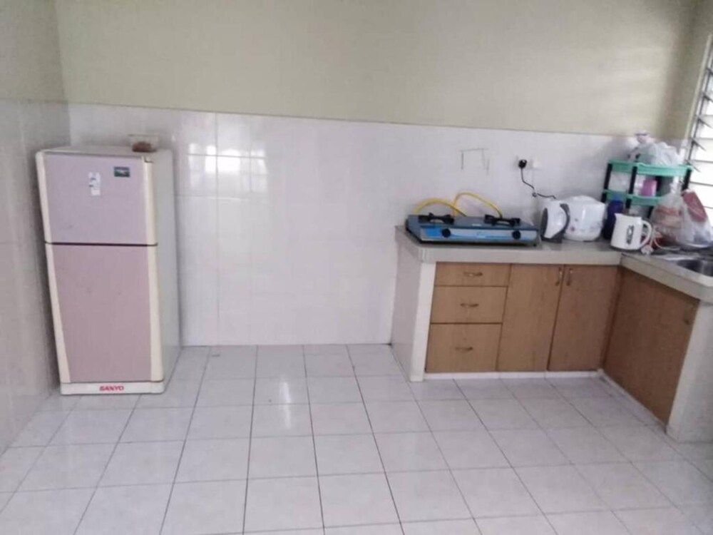 Dorm Melati Pak Abu - Hostel Male Dormitory 10