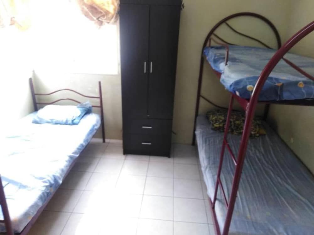 undefined Dorm Melati Pak Abu - Hostel 8