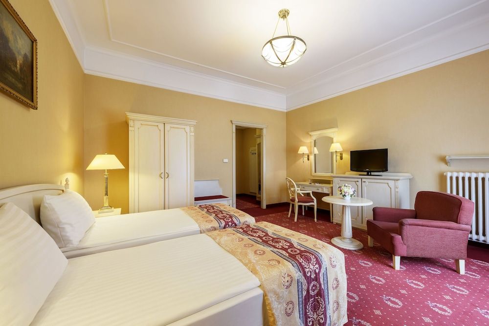 undefined Danubius Hotel Astoria City Center 8