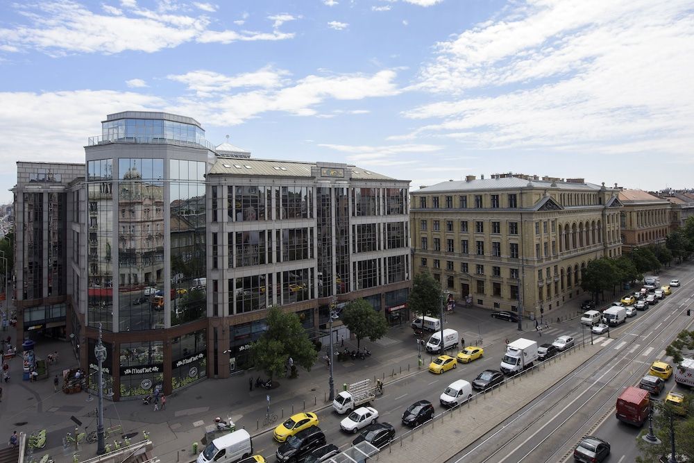 undefined Danubius Hotel Astoria City Center 4