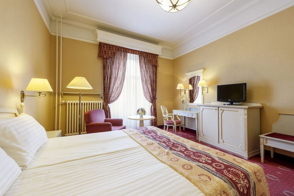 Danubius Hotel Astoria City Center Classic Double Room, 1 Bedroom