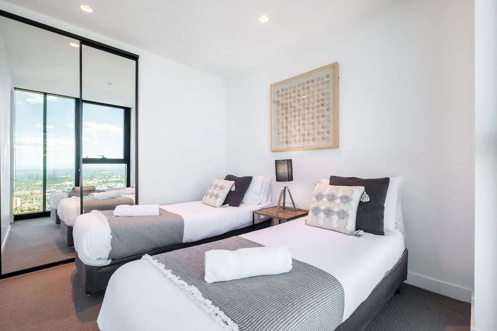 Mega Style Apartments Victoria One Superior Apartment, 3 Bedrooms, Non Smoking, City View 4