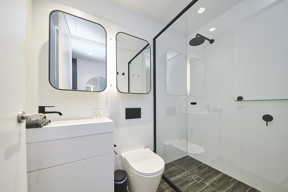 Mega Style Apartments Victoria One Superior Apartment, 3 Bedrooms, Non Smoking, City View 11