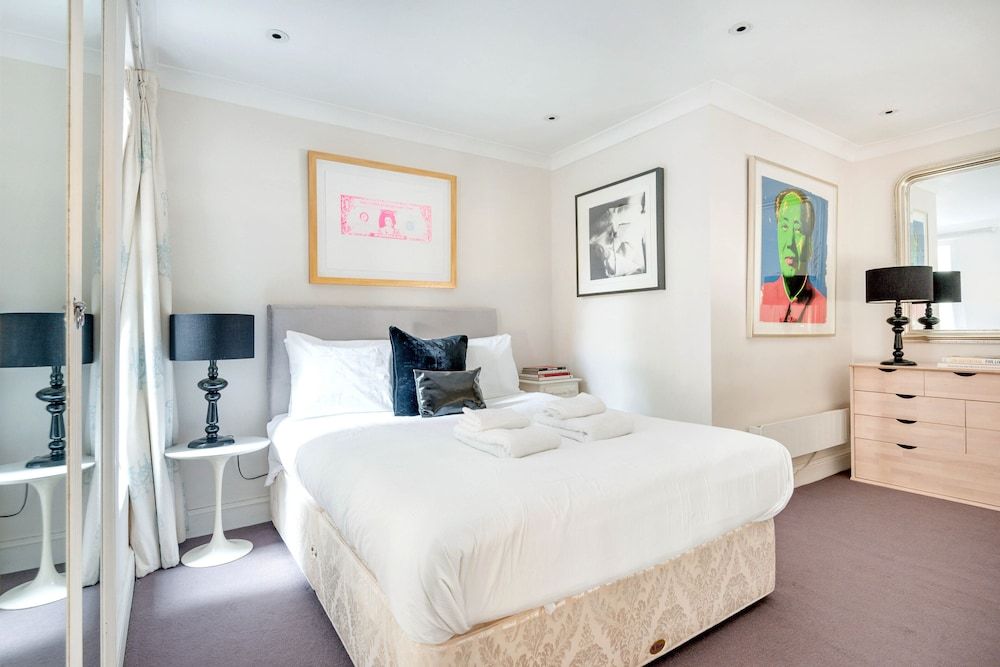 undefined Chic Chelsea Home near South Kensington by UnderTheDoormat 4