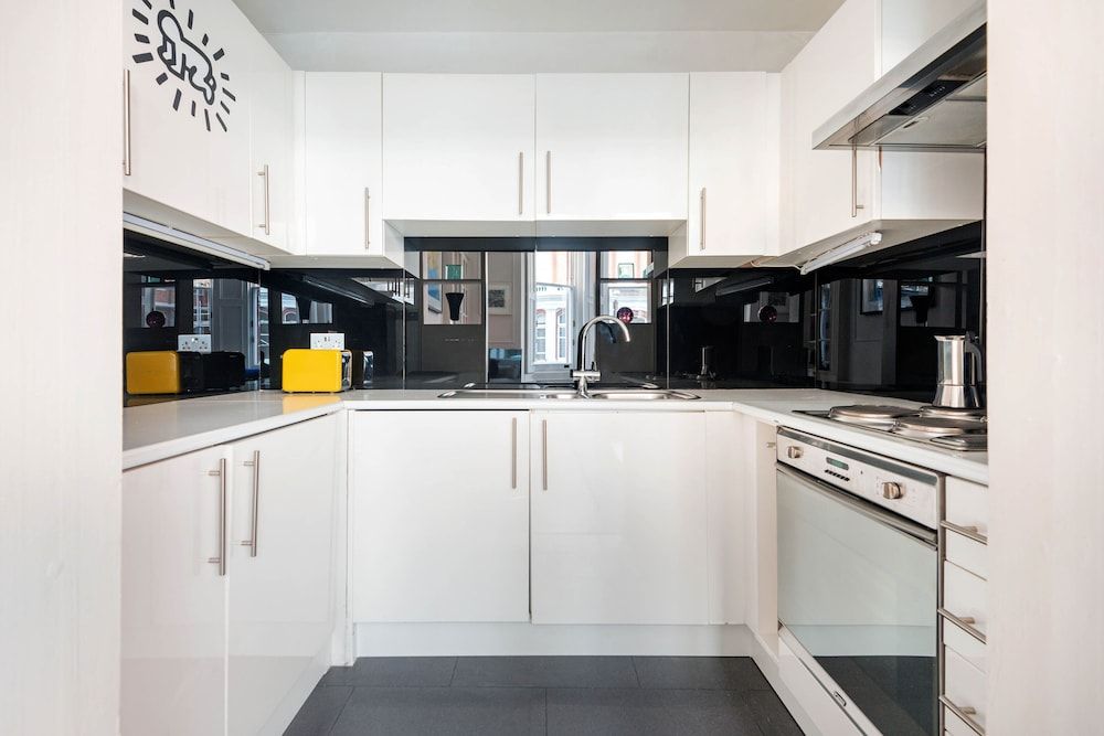 undefined Chic Chelsea Home near South Kensington by UnderTheDoormat 7