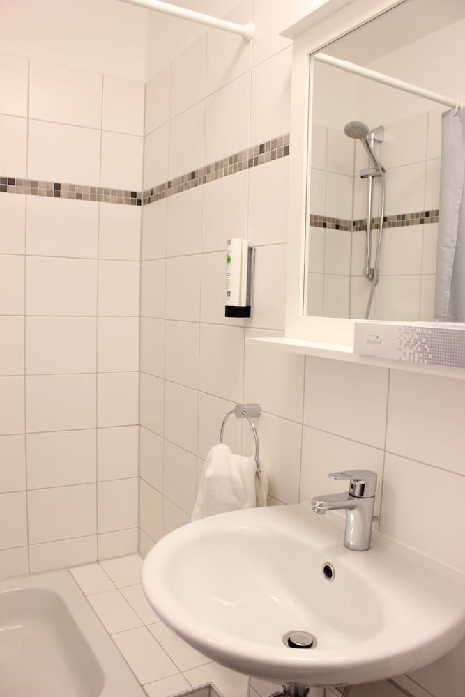 Hotel Lützow Room with Bunk Bed 3