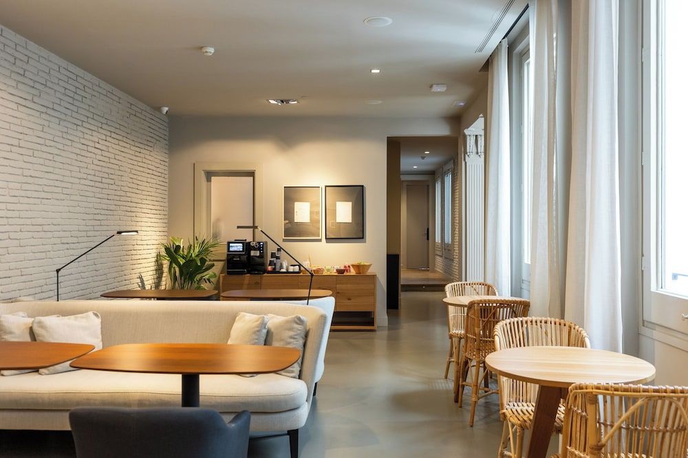 undefined Colectia Stays Pau Claris 9