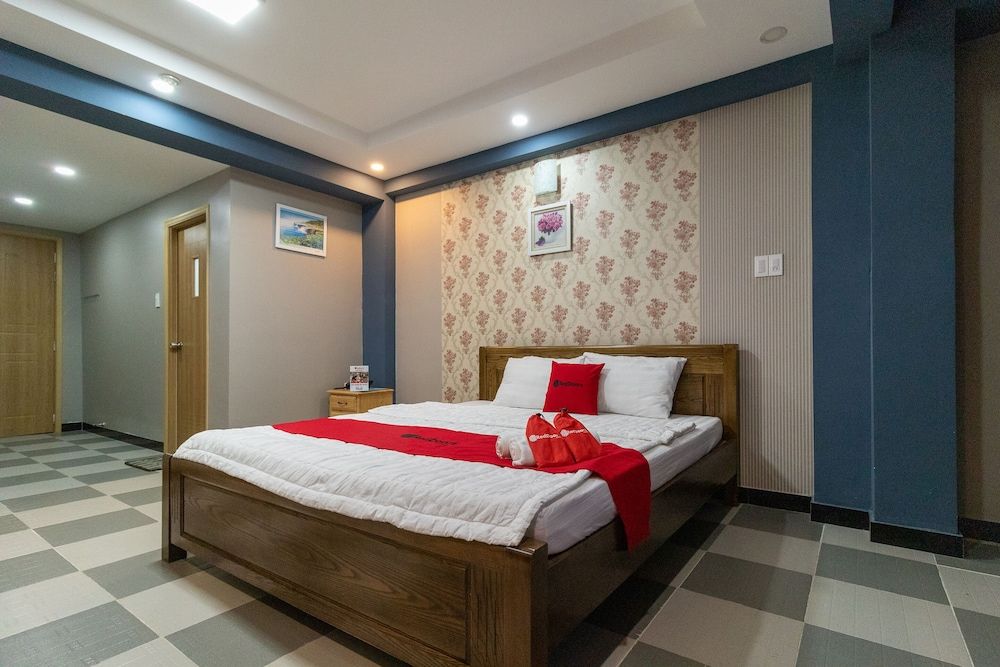RedDoorz Plus near Vincom Go Vap 3 Superior Double Room 6