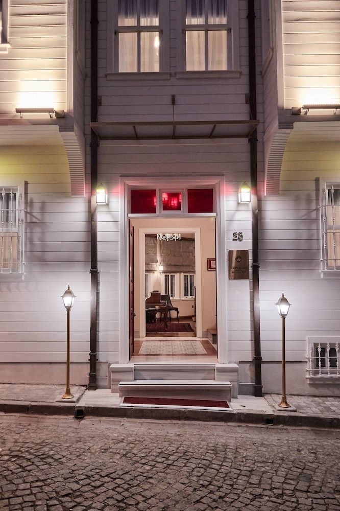 undefined White Palace Old City Boutique Hotel 10