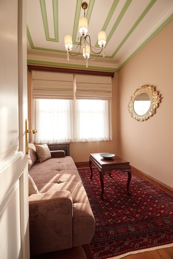 undefined White Palace Old City Boutique Hotel 2